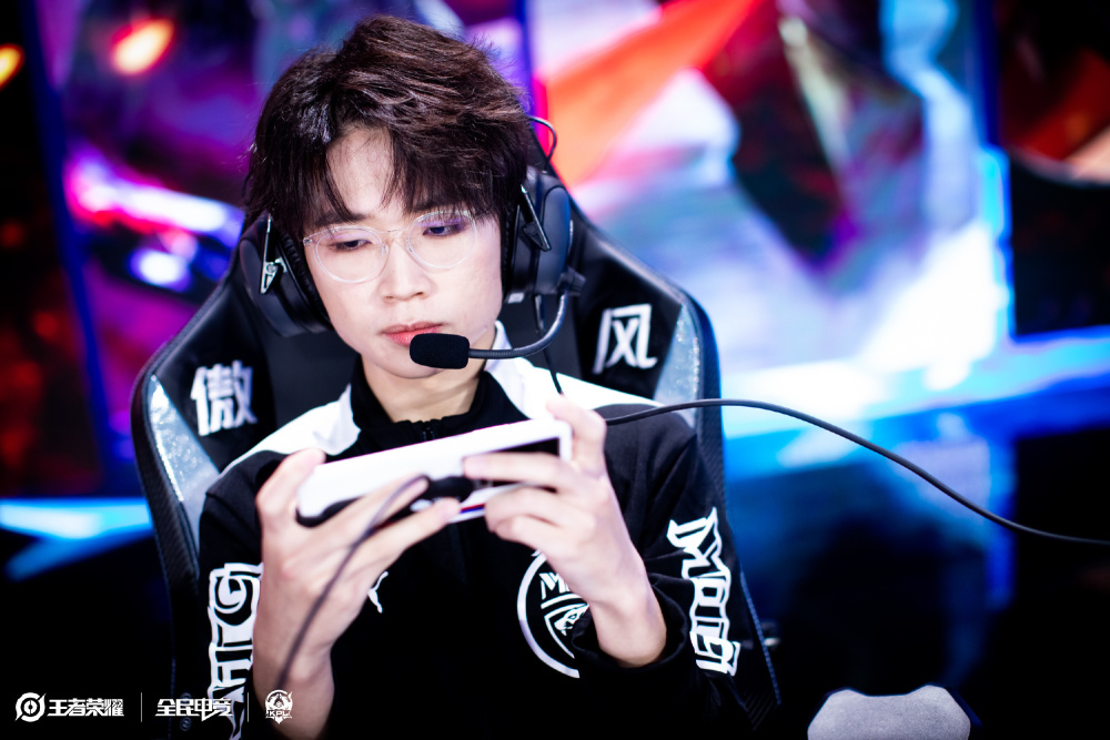 瓦将缺席今 瓦将缺席今