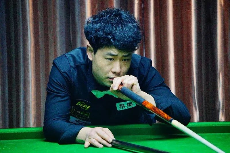 利物浦后卫 利物浦后卫